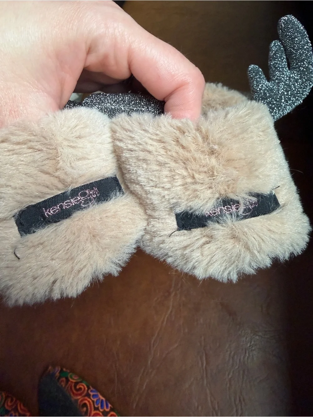 Kensie Girl Beige Plush Reindeer cozy slippers size 9-10